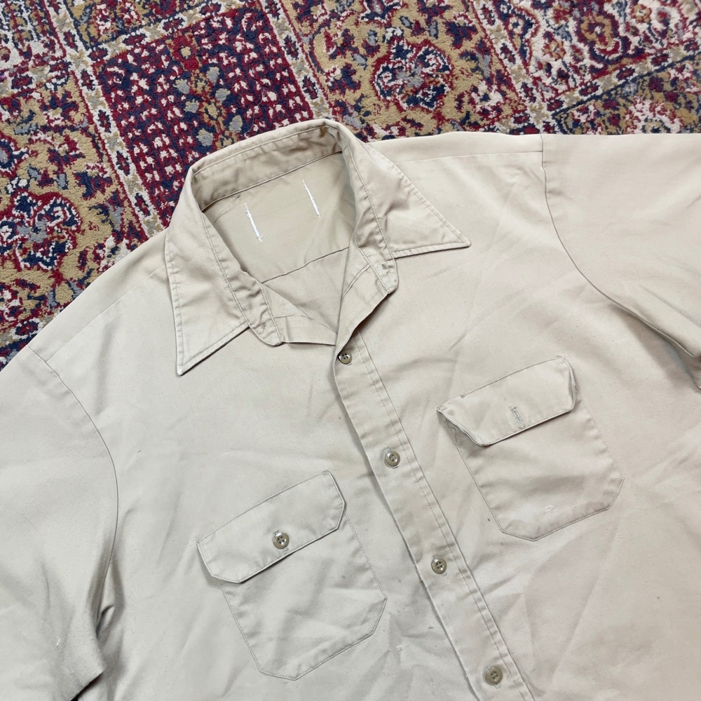 VTG 70s Mens Short Sleeve Khaki Tan Work Shirt Distressed Utility Button Down - Picture 2 of 8